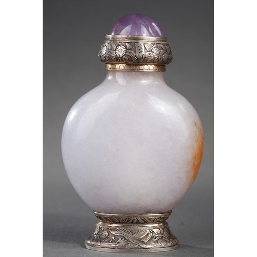 Rare snuff bottle jadeite lavender color with brown spot. Maquet Paris silver mount (1930)